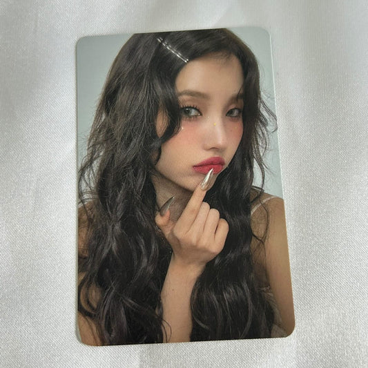 IDLE - I Feel Soyeon Photocard