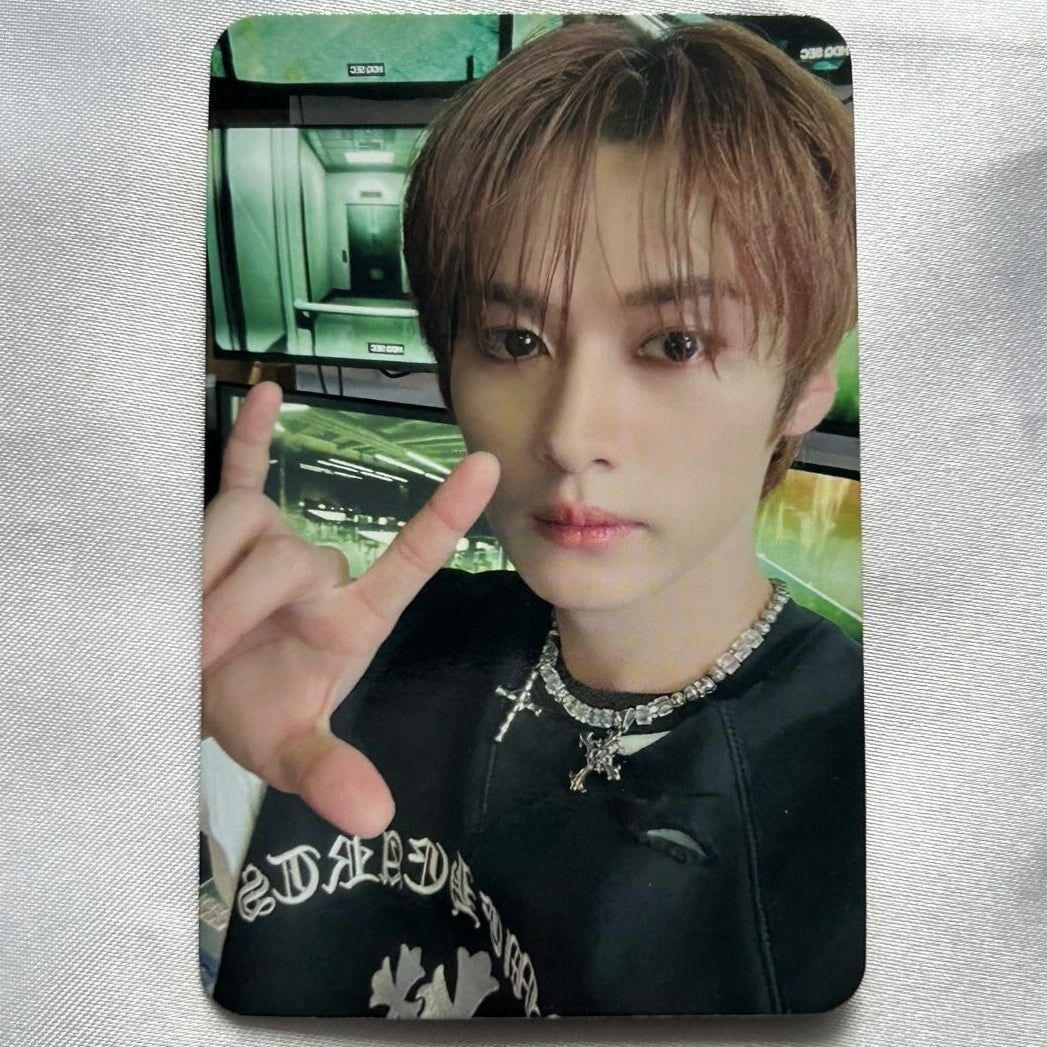 Stray Kids Rockstar Leeknow Apple Music POB